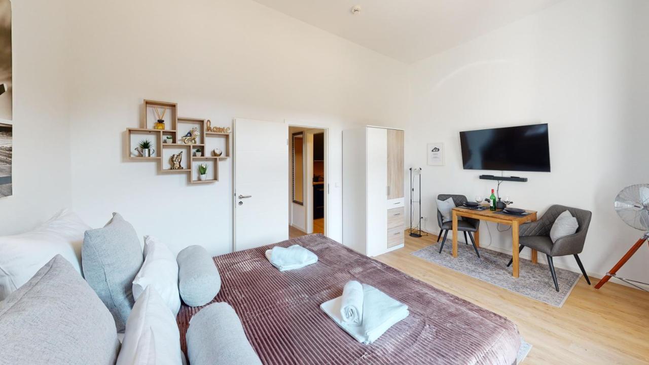 Sweethome - Zentral - Kueche & Parkplatz, Wifi Halle  Εξωτερικό φωτογραφία