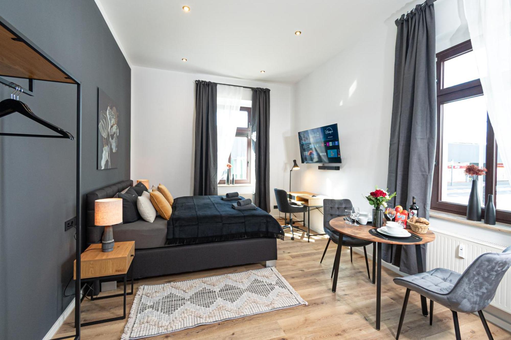 Sweethome - Zentral - Kueche & Parkplatz, Wifi Halle  Εξωτερικό φωτογραφία